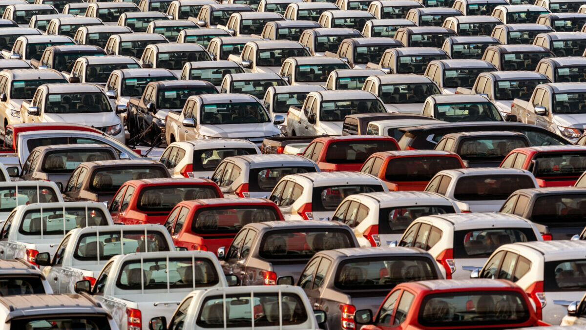 cars waiting for import or export