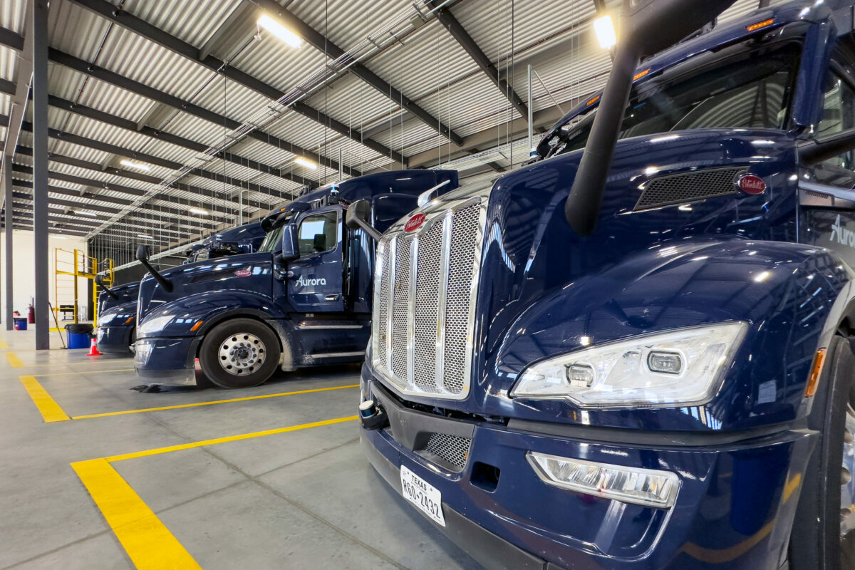 Aurora autonomous driving truck