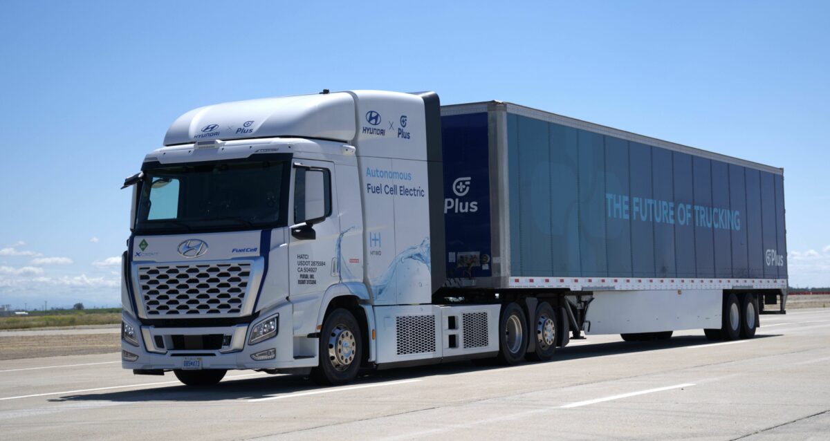 Autonomous fuel cell trucking