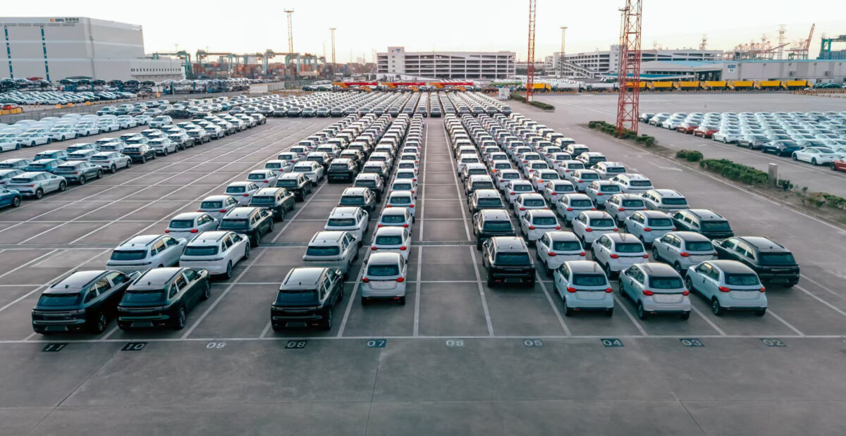 The world’s new vehicle market: outlook for 2025